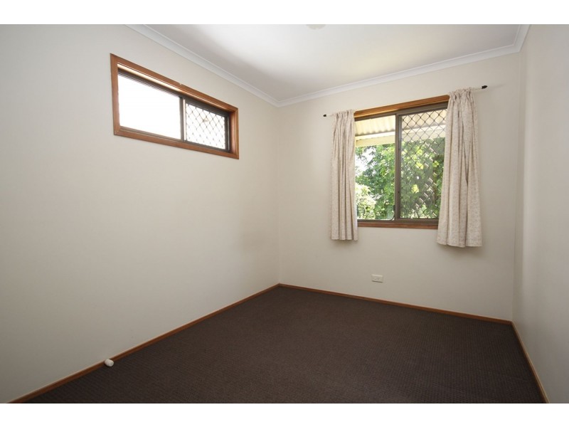 24 Ormond Road, Oxley QLD 4075