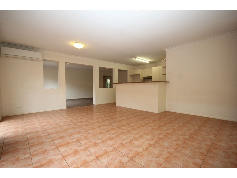 25 Starr Street, Forest Lake QLD 4078