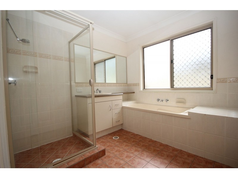 25 Starr Street, Forest Lake QLD 4078