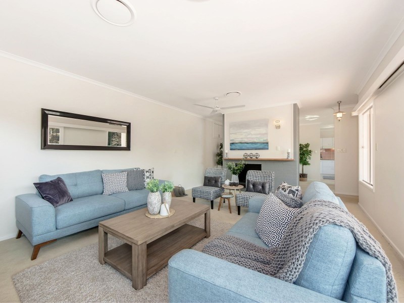 62 Blackstone Street, Indooroopilly QLD 4068