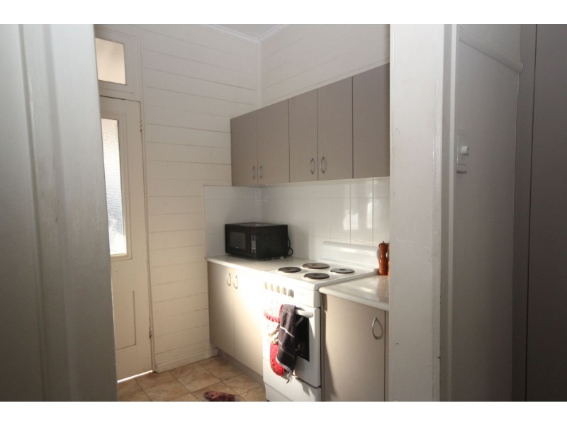 18 Arthur Street, Woodend QLD 4305