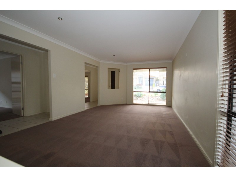 12 Jupiter Street, Springfield Lakes QLD 4300