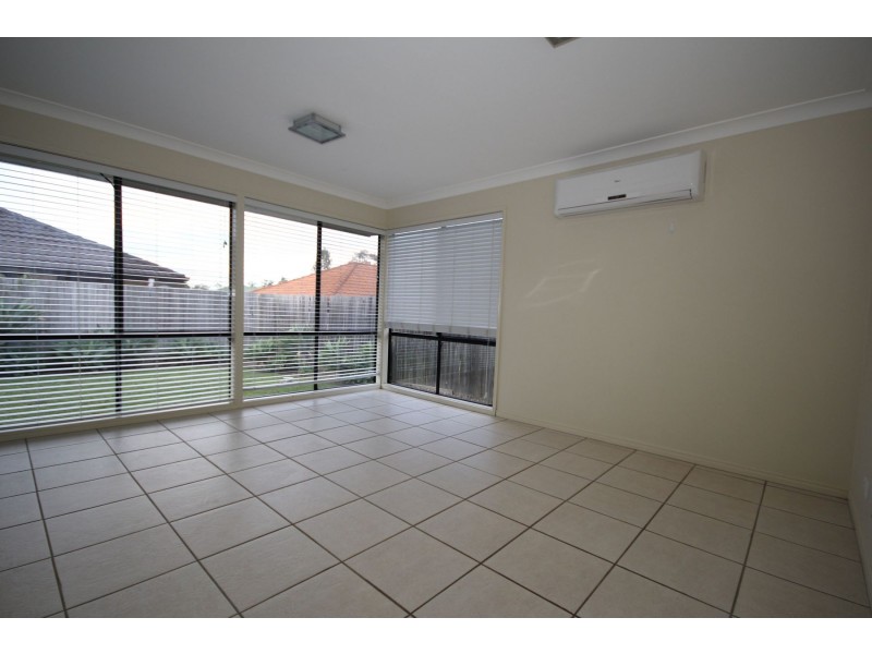 12 Jupiter Street, Springfield Lakes QLD 4300