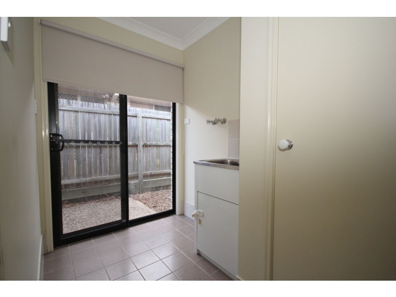12 Jupiter Street, Springfield Lakes QLD 4300