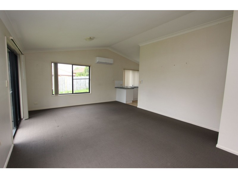 4 Green Place, Durack QLD 4077