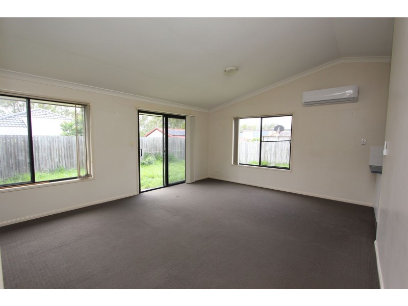 4 Green Place, Durack QLD 4077