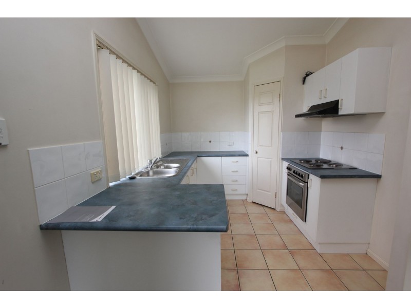 4 Green Place, Durack QLD 4077