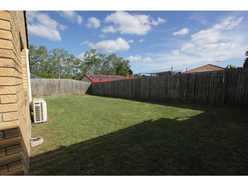 4 Green Place, Durack QLD 4077