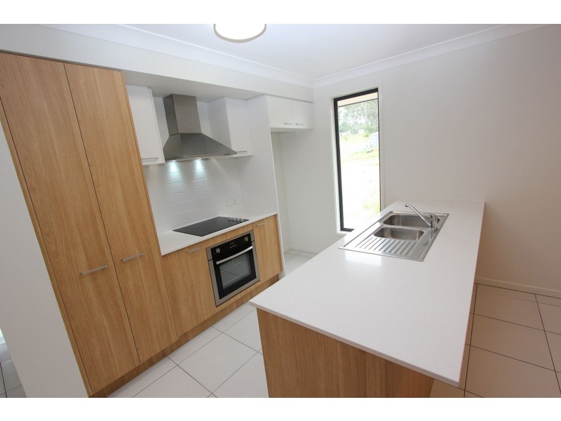 10 Magee Street, Ripley QLD 4306