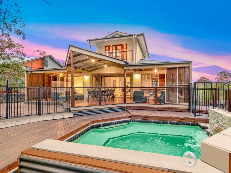 50 Oakview Circuit, Brookwater QLD 4300