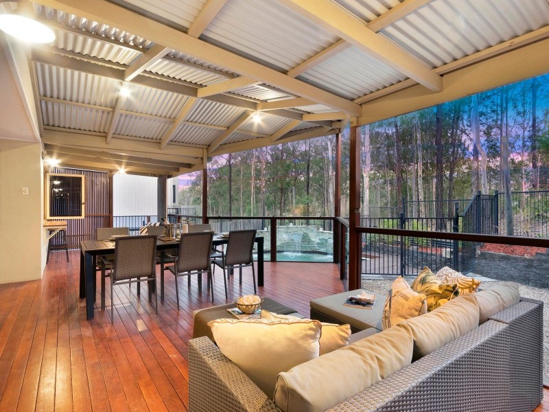 50 Oakview Circuit, Brookwater QLD 4300