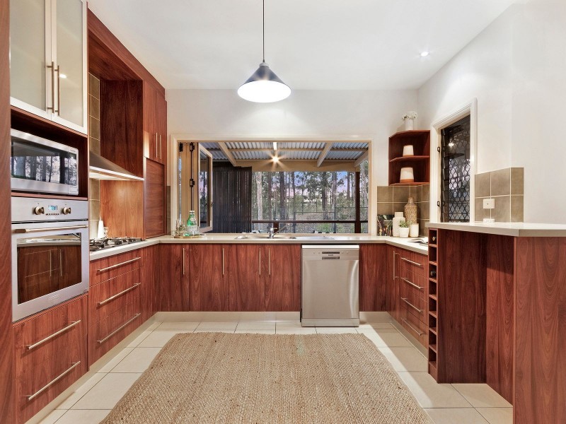 50 Oakview Circuit, Brookwater QLD 4300