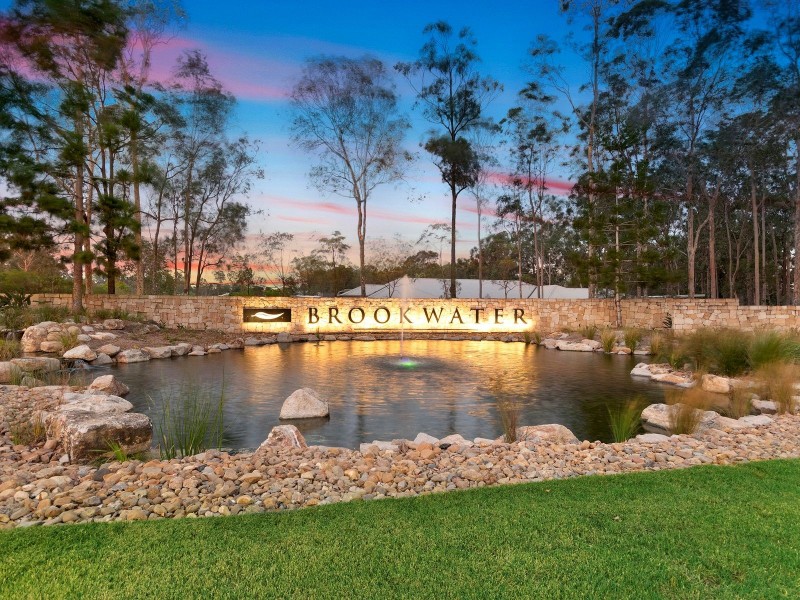 50 Oakview Circuit, Brookwater QLD 4300