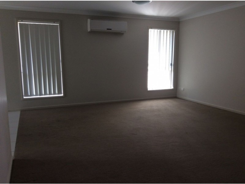 100 Valentine Circuit, Augustine Heights QLD 4300