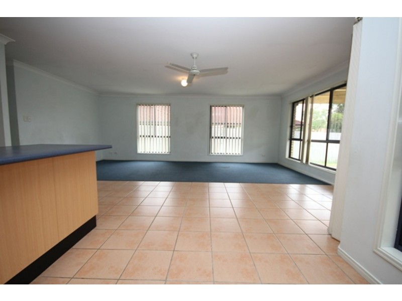 6 Bullen Circuit, Forest Lake QLD 4078