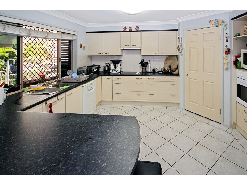 9 Derwent Place, Springfield QLD 4300