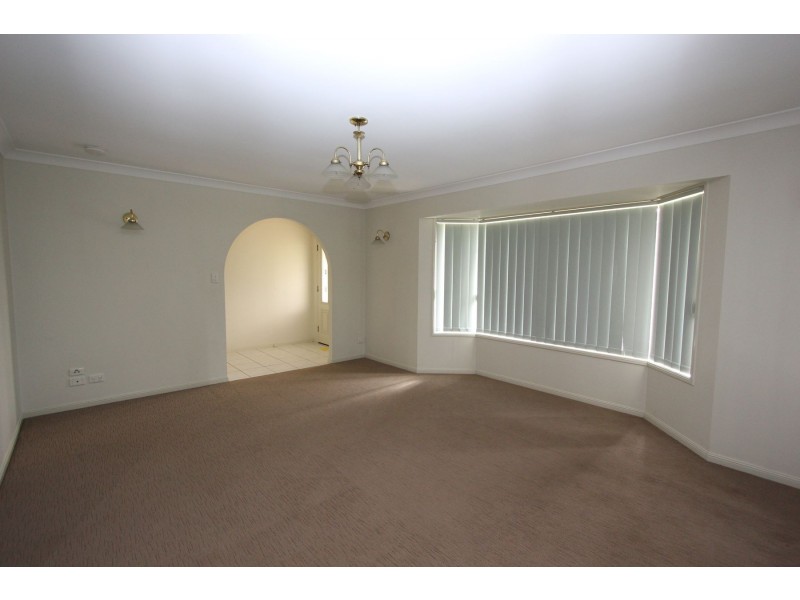 5 Brushtail Crescent, Doolandella QLD 4077