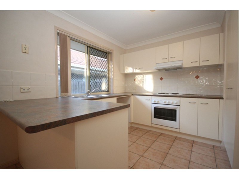 7 Hyde Place, Forest Lake QLD 4078