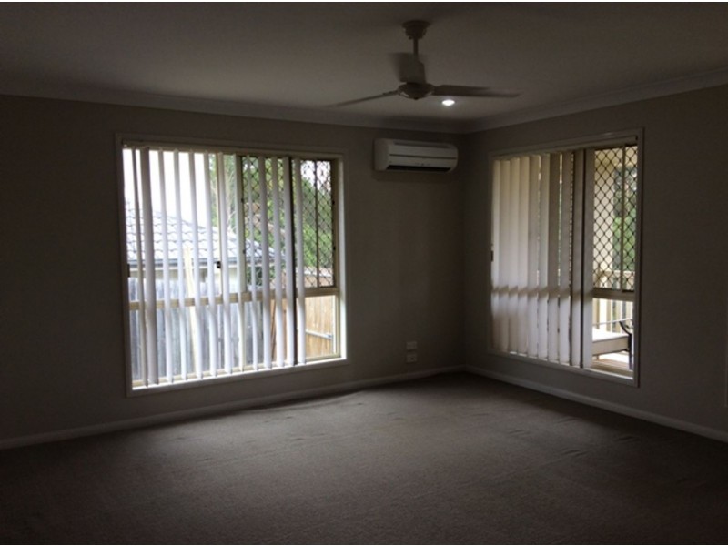 6 Dew Close, Springfield Lakes QLD 4300