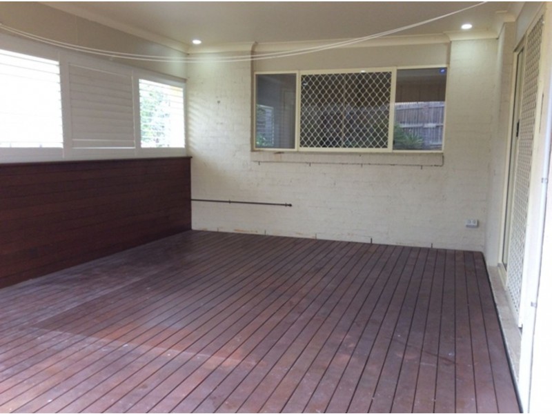 6 Dew Close, Springfield Lakes QLD 4300