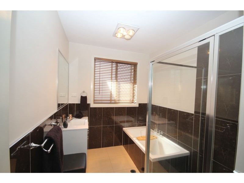 1 Sandoy Court, Bellbird Park QLD 4300