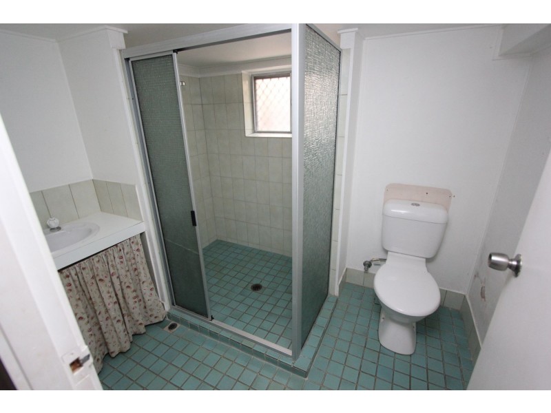 218 Englefield Road, Oxley QLD 4075