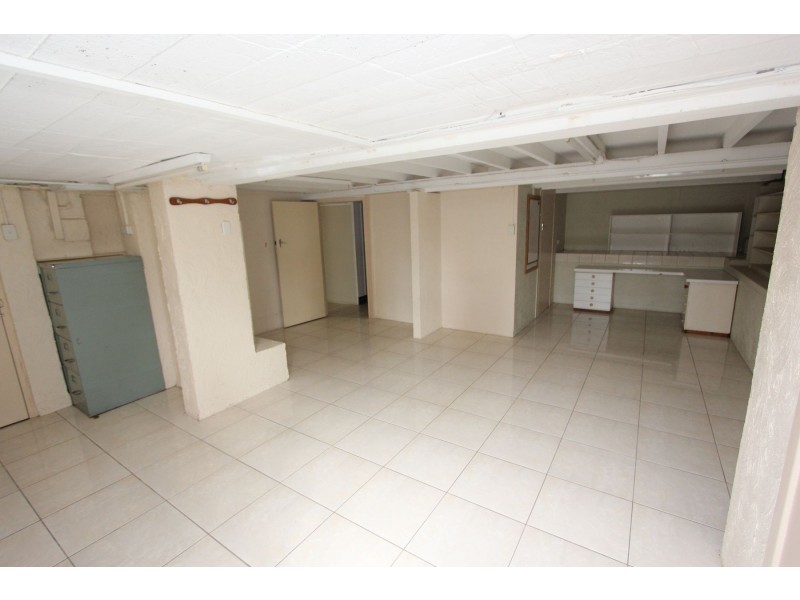 218 Englefield Road, Oxley QLD 4075