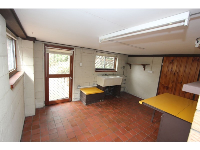 218 Englefield Road, Oxley QLD 4075