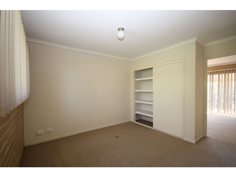 2/25 Law Street, Redbank QLD 4301