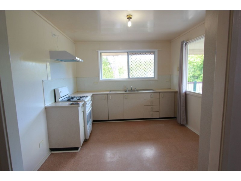 1 Sean Street, Riverview QLD 4303