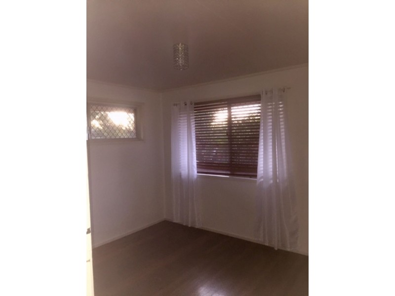 1 Sean Street, Riverview QLD 4303