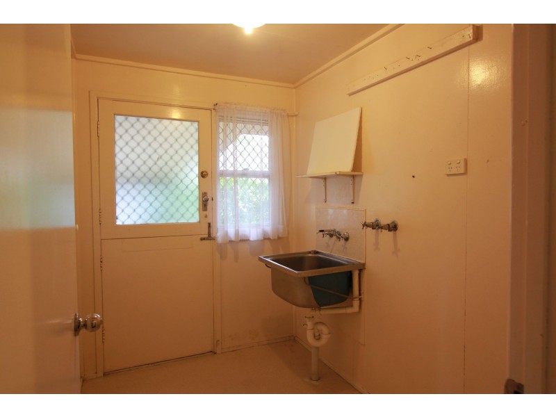 1 Sean Street, Riverview QLD 4303