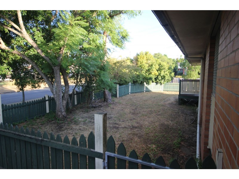 1 Sean Street, Riverview QLD 4303