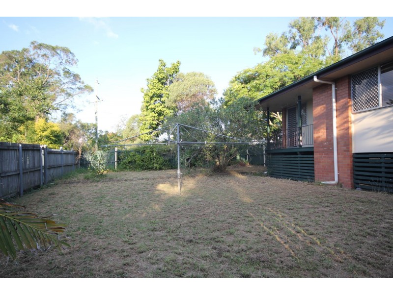 1 Sean Street, Riverview QLD 4303