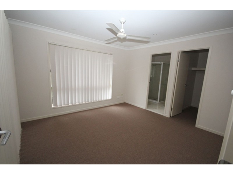 25 Elmwood Circuit, Springfield Lakes QLD 4300