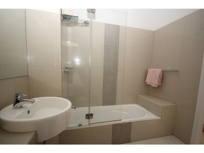 1/1 Robbins Street, Corinda QLD 4075