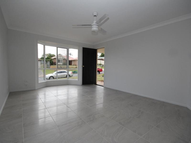 2/23 Forgan Smith Street, Collingwood Park QLD 4301