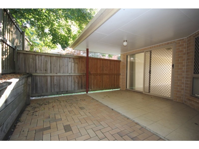 4/25 Law Street, Redbank QLD 4301
