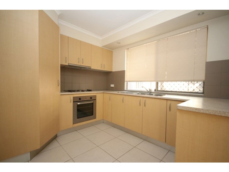 4/25 Law Street, Redbank QLD 4301