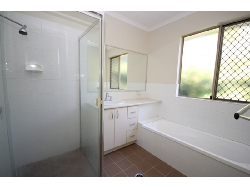 4/25 Law Street, Redbank QLD 4301