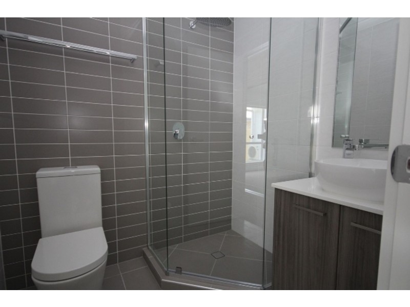 2/8 Chandon Court, Hillcrest QLD 4118