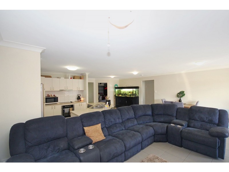 42 Griffen Place, Crestmead QLD 4132