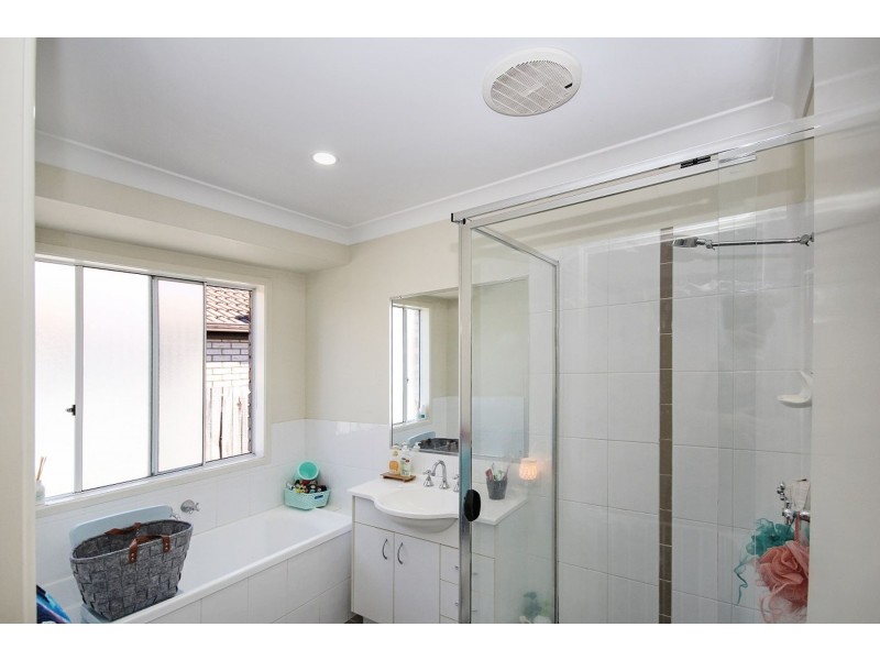 42 Griffen Place, Crestmead QLD 4132