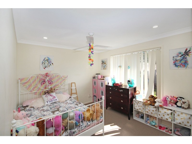 42 Griffen Place, Crestmead QLD 4132