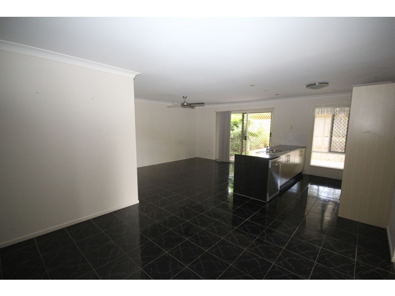 22 Devalera Street, Collingwood Park QLD 4301