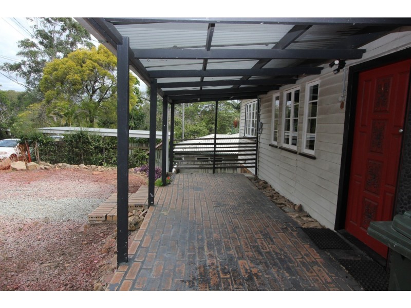 33 Newcomen Street, Indooroopilly QLD 4068