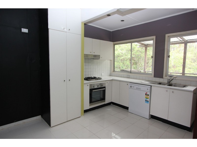 33 Newcomen Street, Indooroopilly QLD 4068