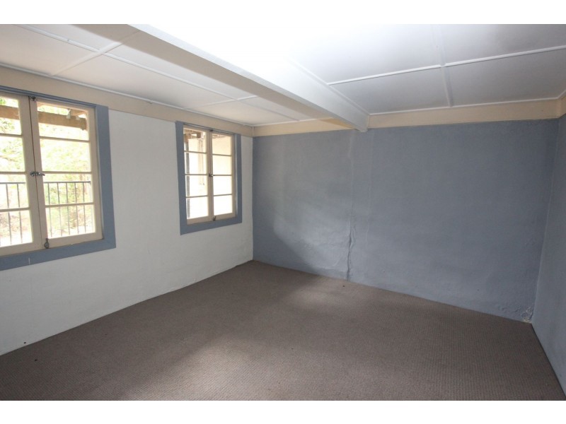 33 Newcomen Street, Indooroopilly QLD 4068