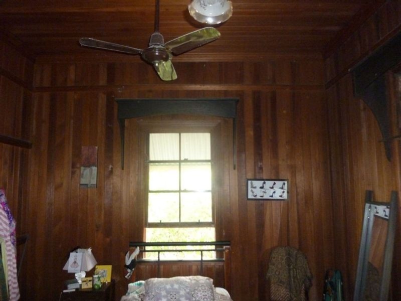 90 Kitchener Street, Sherwood QLD 4075