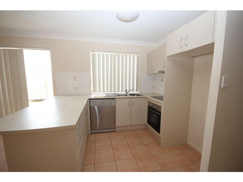 27 Isabella Street, Collingwood Park QLD 4301